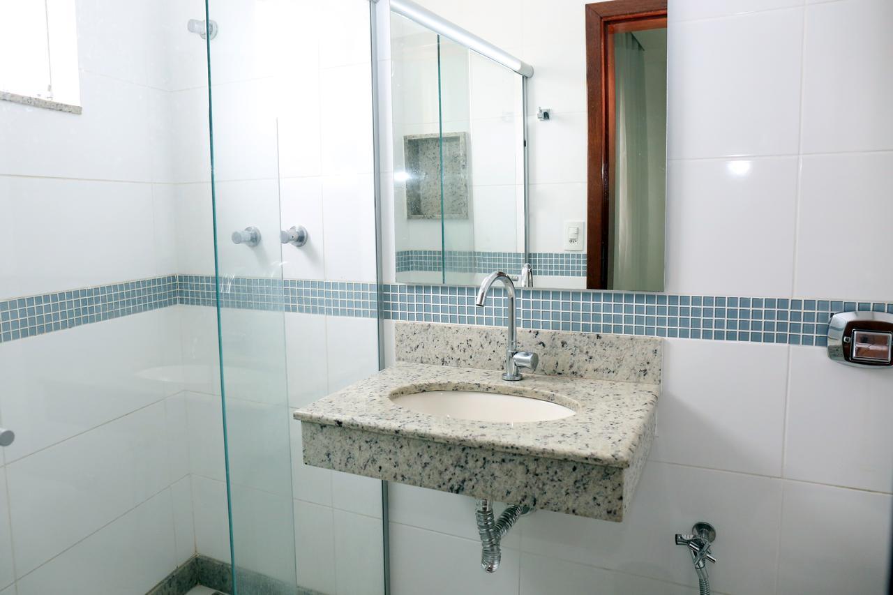 Licia Hotel Joao Pinheiro Buitenkant foto