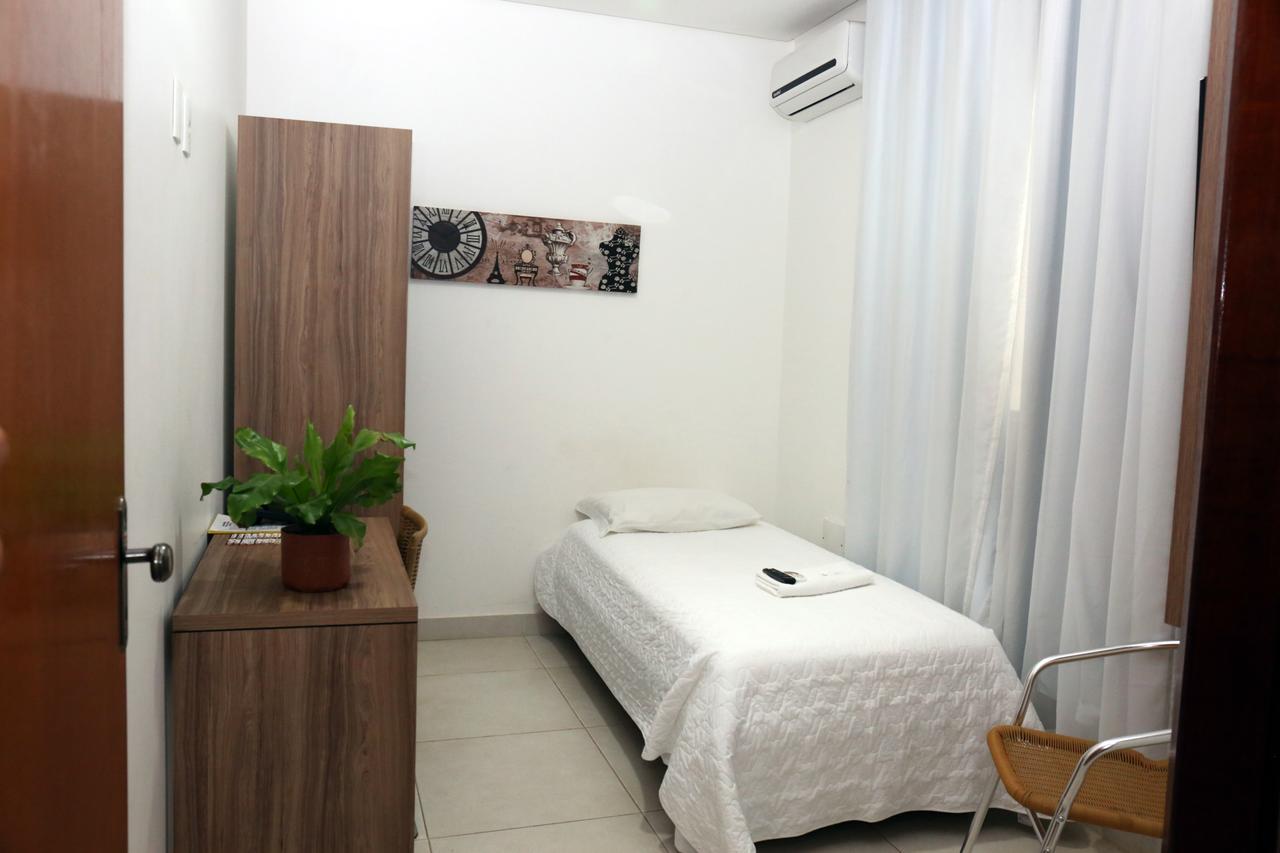 Licia Hotel Joao Pinheiro Buitenkant foto